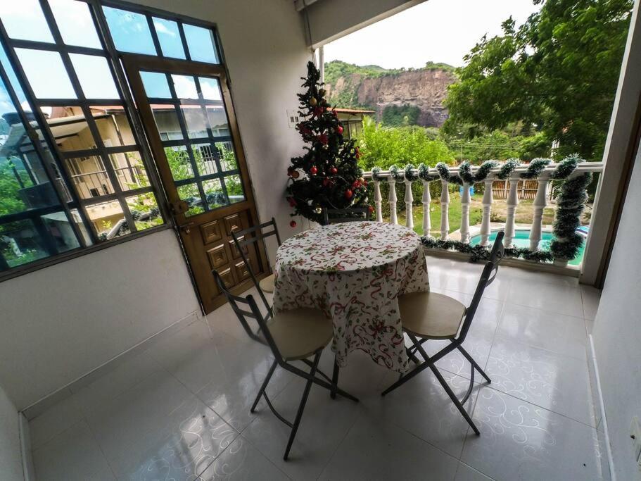 Casa Familiar Y De Descanso Villa Lorenza - Apulo Cund. Εξωτερικό φωτογραφία